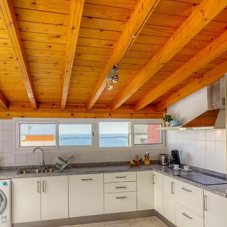Big Terraced House, 100m To The Beach, With Bbq And Sea View * Guincho (Tenerife)