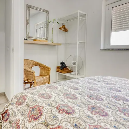 Feriehus Big Terraced House, 100m To The Beach, With Bbq And Sea View