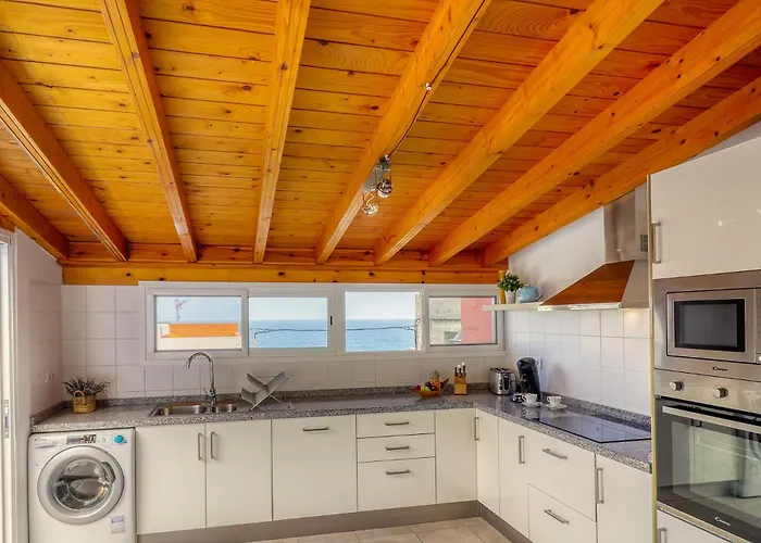 Big Terraced House, 100m To The Beach, With Bbq And Sea View * Guincho (Tenerife)